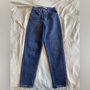 Levi's High-Rise Mom Jeans in Dark Indigo